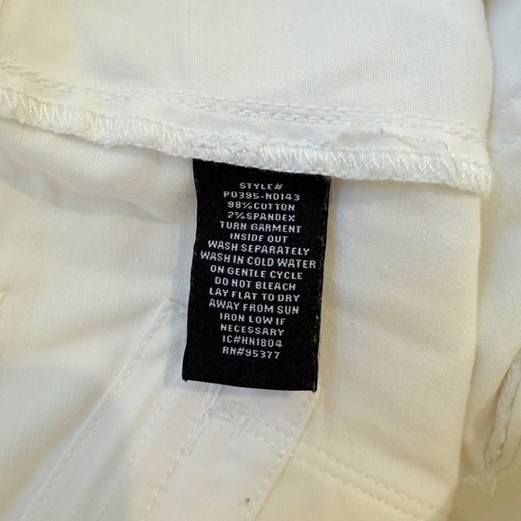 Sanctuary Standard Surplus White Raw Hem Jeans (31) - Picture 8 of 9